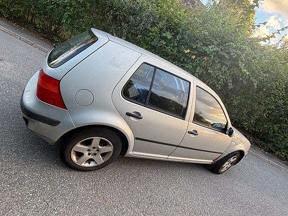 Volkswagen Golf IV 3 of 7