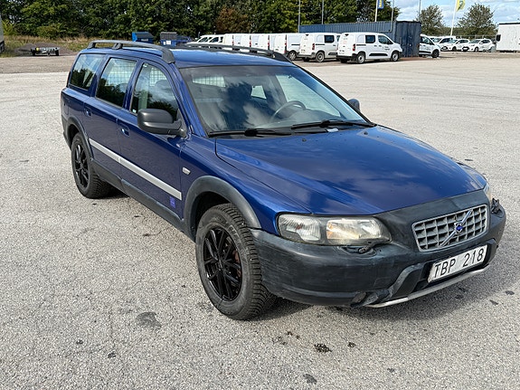 Volvo XC70 3 of 12