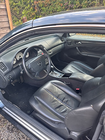 Mercedes-Benz CLK320 7 of 7