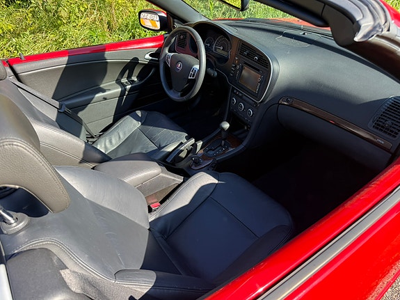 Saab 9-3 6 of 8