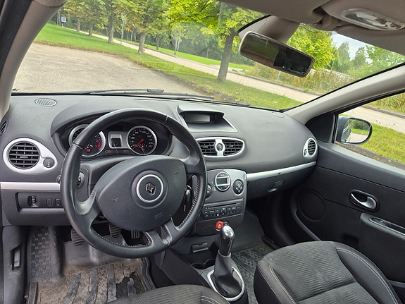 Renault Clio 5 of 6