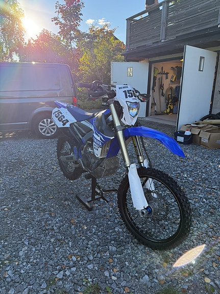 Yamaha WR250F 2 of 4