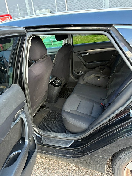 Hyundai i40 7 of 10