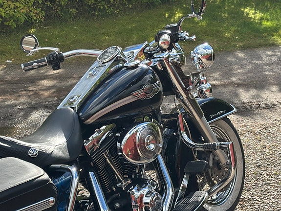 Harley-Davidson Road King Classic 1.4 Twin Cam 88 Jubileum 100 10 of 16