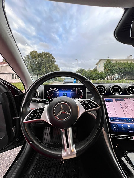 Mercedes-Benz C300 12 of 14