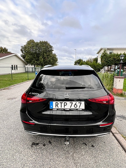 Mercedes-Benz C300 14 of 14