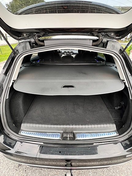 Mercedes-Benz C300 7 of 14