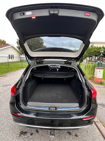 Mercedes-Benz C300 8 of 14