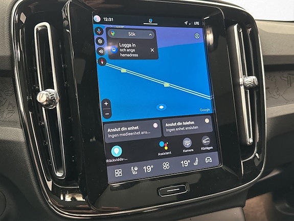 Volvo C40 25 of 30