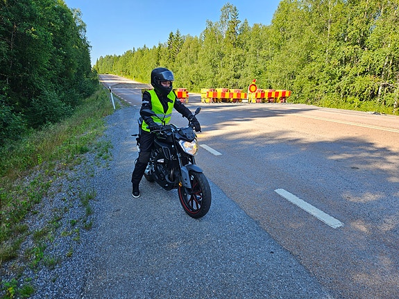 Yamaha MT-125 3 of 6