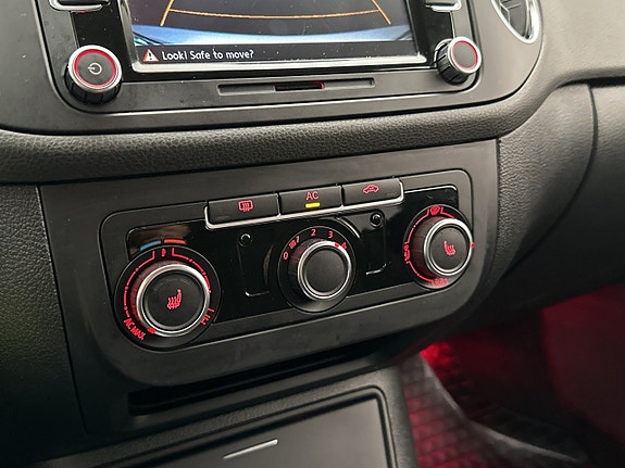 Volkswagen Golf Plus 24 of 29
