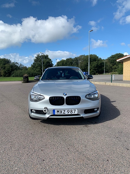 BMW 116d 4 of 8
