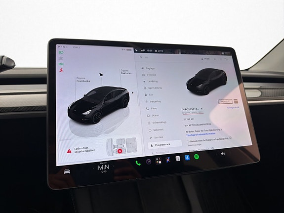 Tesla Model Y 29 of 30
