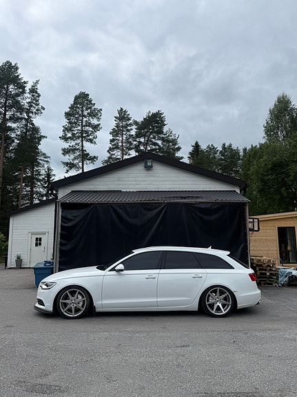 Audi A6 2 of 14