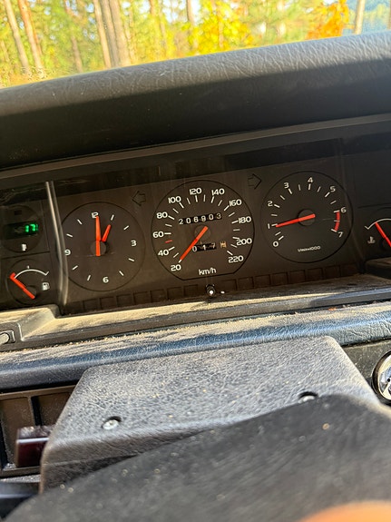 Volvo 740 12 of 14