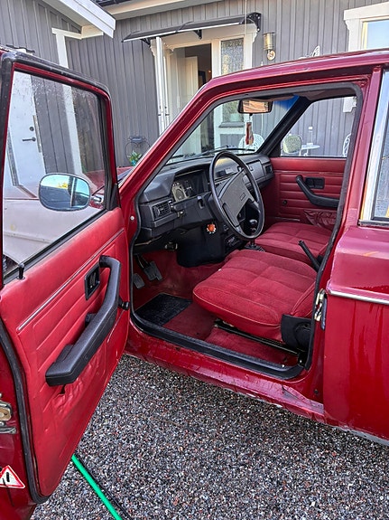 Volvo 244 4 of 8