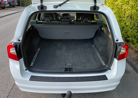 Volvo V70 8 of 9