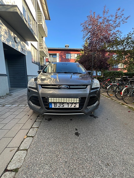 Ford Kuga 5 of 9