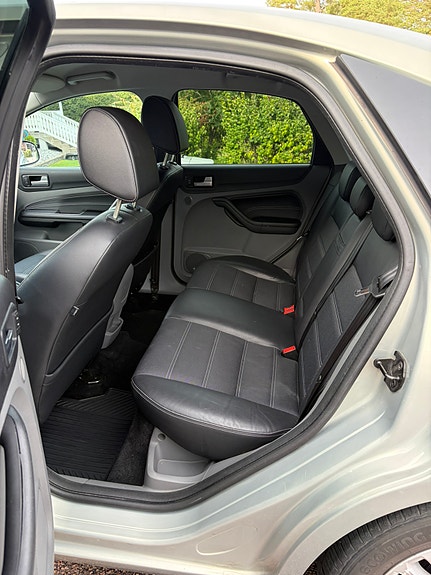 Ford Focus 14 of 15
