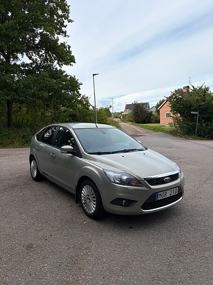 Ford Focus 7 of 15