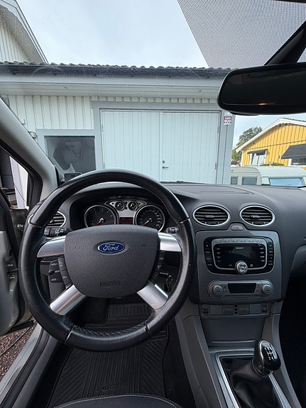 Ford Focus 12 of 15