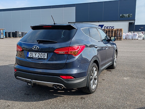 Hyundai Santa Fe 4 of 9