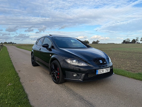 Seat Leon 2 of 8