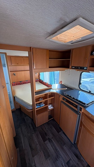Adria Unica B502 up 4 of 6