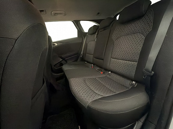 Kia Ceed 16 of 30