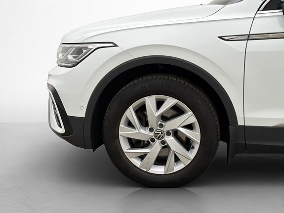 Volkswagen Tiguan Allspace 30 of 30