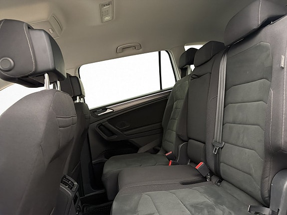 Volkswagen Tiguan Allspace 18 of 30