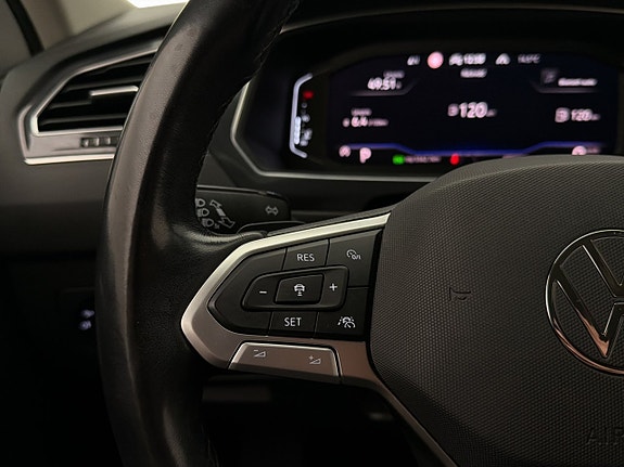 Volkswagen Tiguan Allspace 21 of 30