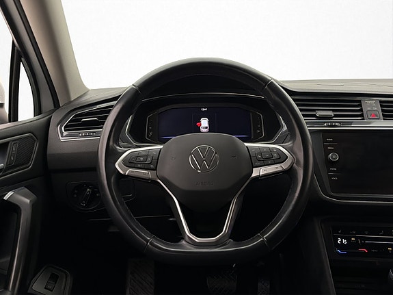 Volkswagen Tiguan Allspace 15 of 30