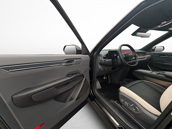 Kia EV9 13 of 30