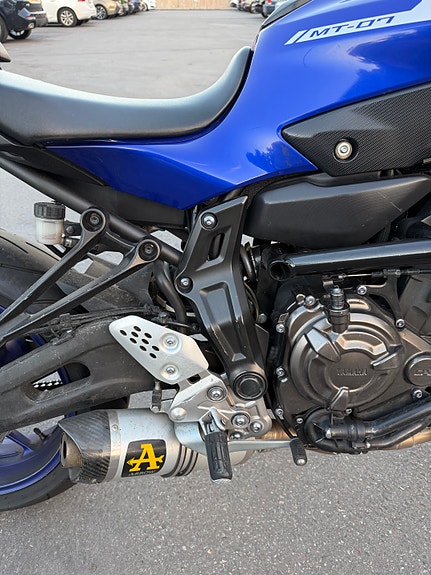 Yamaha MT-07 6 of 7
