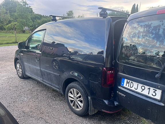 Volkswagen Caddy 2 of 4