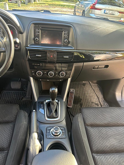 Mazda CX-5 3 of 5