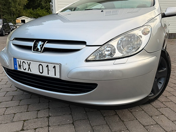 Peugeot 307 CC 22 of 30