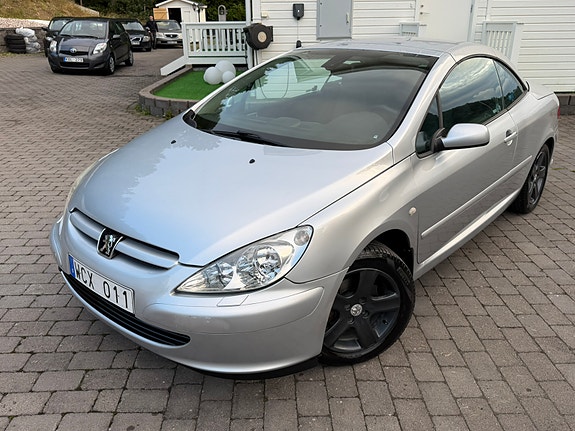 Peugeot 307 CC 12 of 30