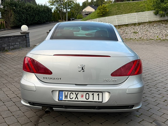 Peugeot 307 CC 18 of 30