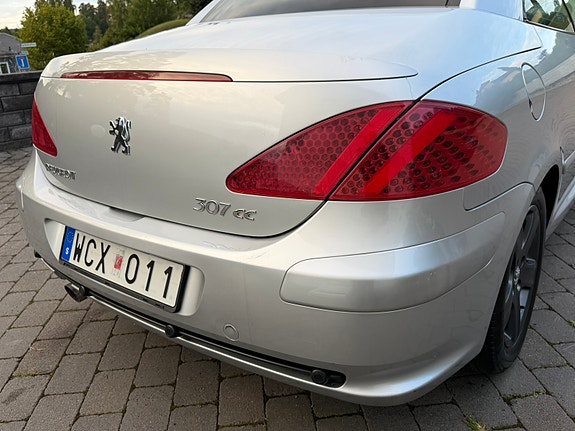 Peugeot 307 CC 23 of 30