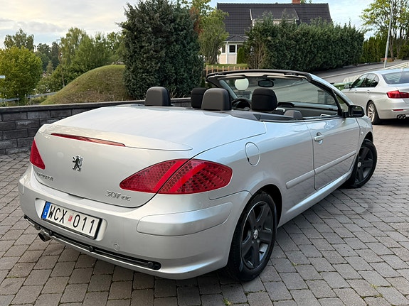 Peugeot 307 CC 7 of 30