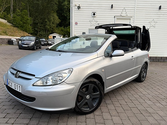 Peugeot 307 CC 4 of 30