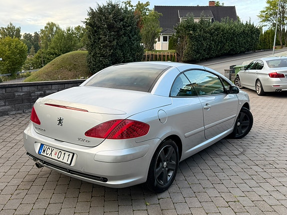 Peugeot 307 CC 17 of 30