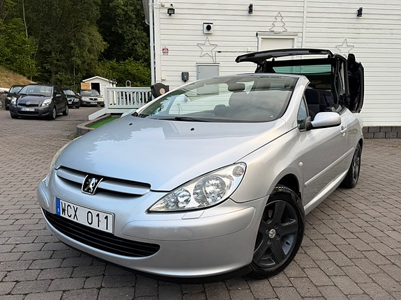 Peugeot 307 CC 2 of 30