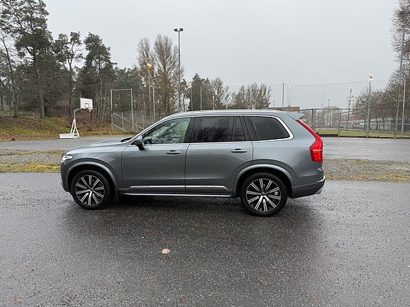 Volvo XC90 5 of 17