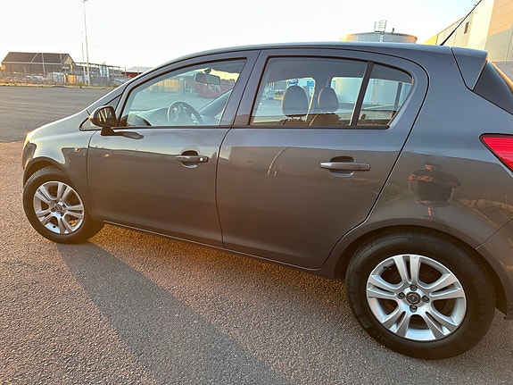 Opel Corsa 9 of 14