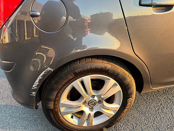 Opel Corsa 12 of 14