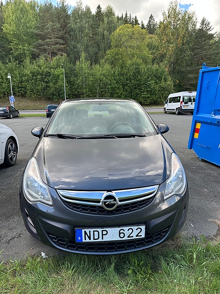 Opel Corsa 2 of 14