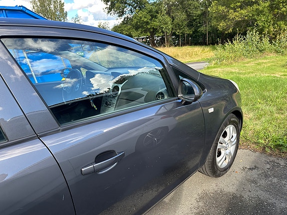Opel Corsa 3 of 14